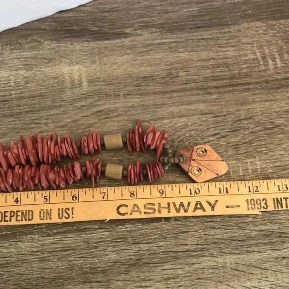 Wood  Necklace - Picture 5 of 5